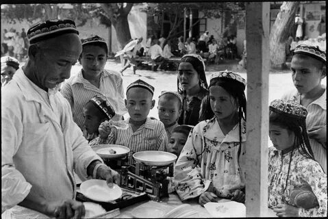 Сколько лет людям 1954 года