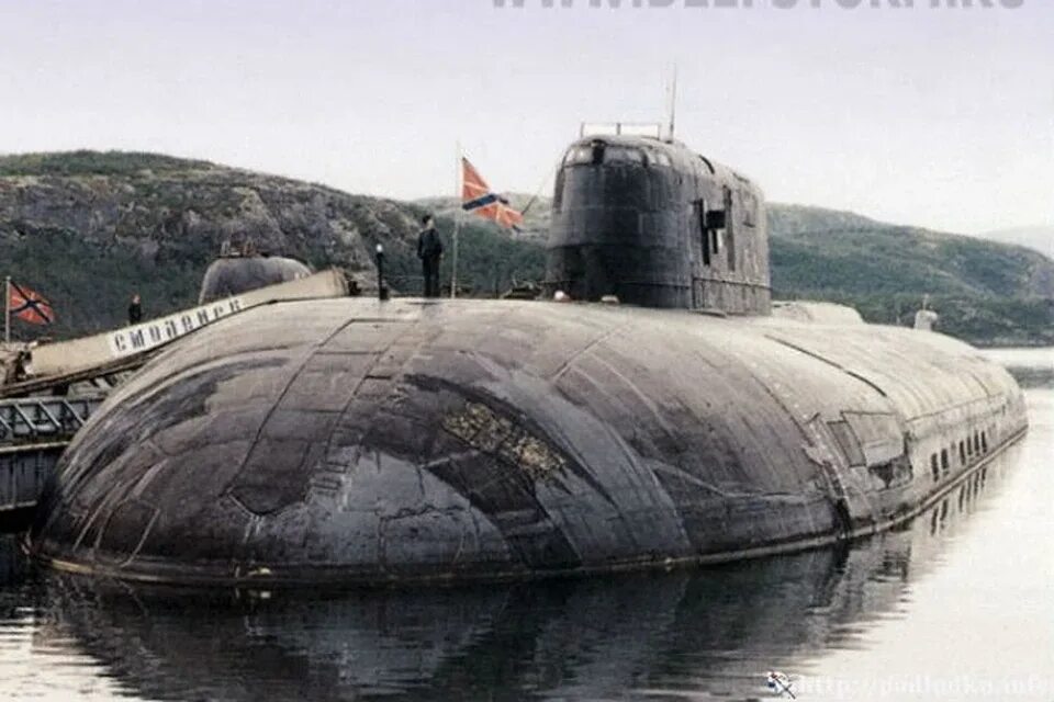 К-141 «курск» подводная лодка. Подводная лодка курск модель звезда. Надувные лодки курск. Надувные лодки курск. Подводная лодка "курск".