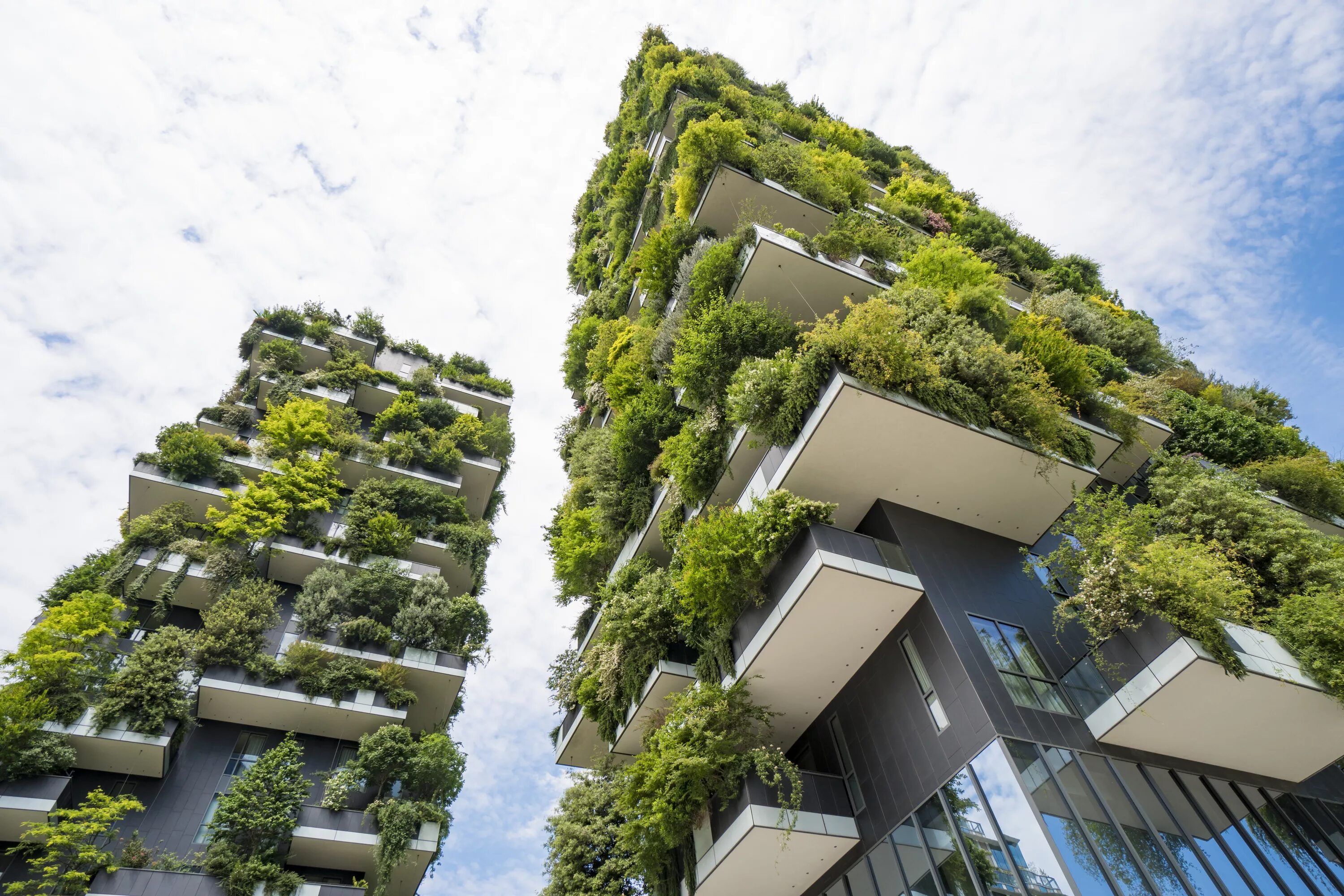 Большое зеленое г. Небоскребы Bosco verticale («вертикальный лес»). Стефано Боэри вертикальный лес. Зеленая архитектура. Эко архитектура.