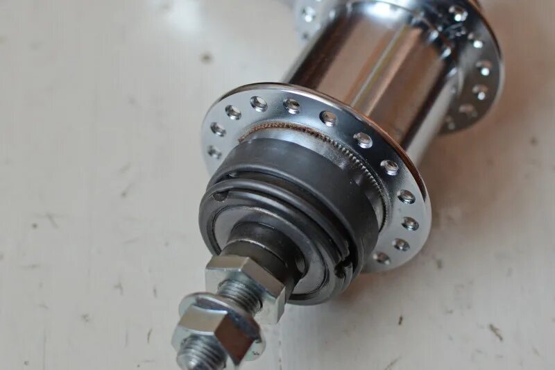Coaster brake hub. Червячная втулка заднего колеса велосипеда. Червячная задняя втулка велосипеда. Самодельные колёса для советского велосипеда с дисковыми тормозами. Втулка задняя для велосипеда 135 10 32h под гайки кассета.