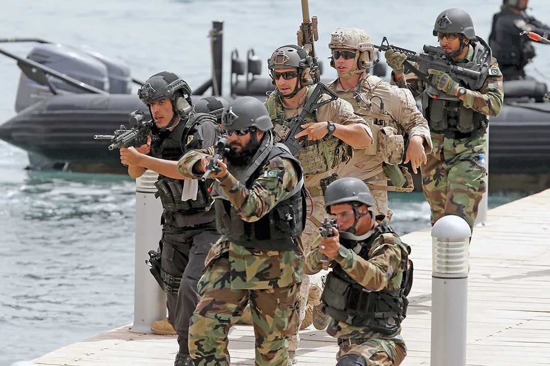 Форма морских котиков. Спецназ ВМС США. Морские котики спецназ ВМС США. Морской котик американский спецназ. «Морские котики» (Seal) — элитное подразделение Вооруженных сил США.