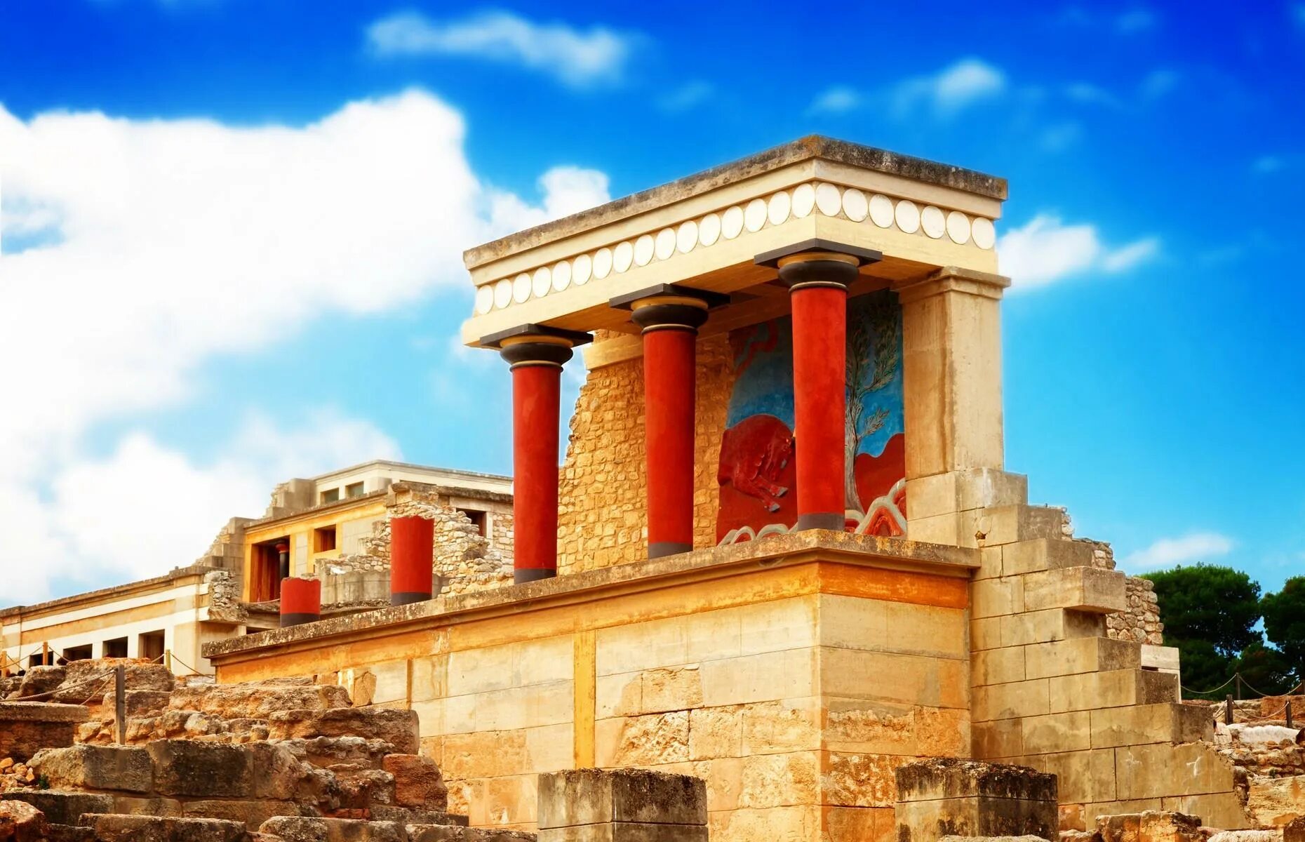 Древний крит кносский дворец. Кносский дворец (остров крит). Кносский дворец в древней греции. Кносский дворец на крите. Кносский дворец (остров крит).