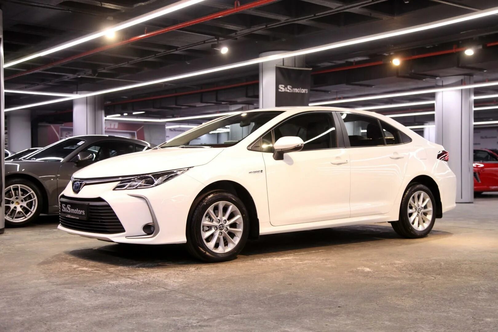 Тойота Королла 1.8. Toyota Corolla Hybrid. Тойота Королла 1.8 гибрид. Toyota Corolla Hybrid 2021. Corolla гибрид