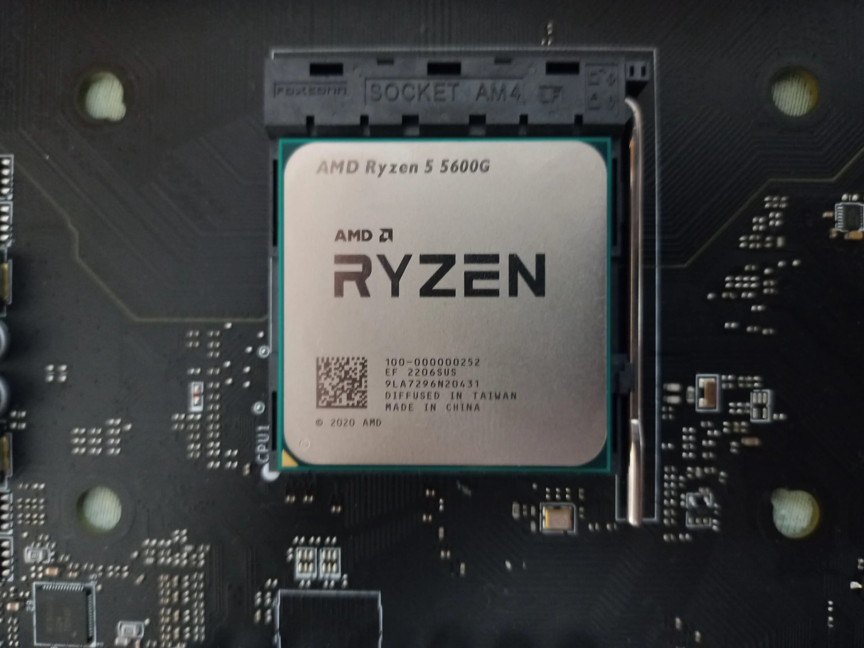 Купить процессор ryzen 5600. Ryzen 5600g. АMD Ryzеn 5 5600g jpg. RUZEN 5 5600g. Кныут 5600п.