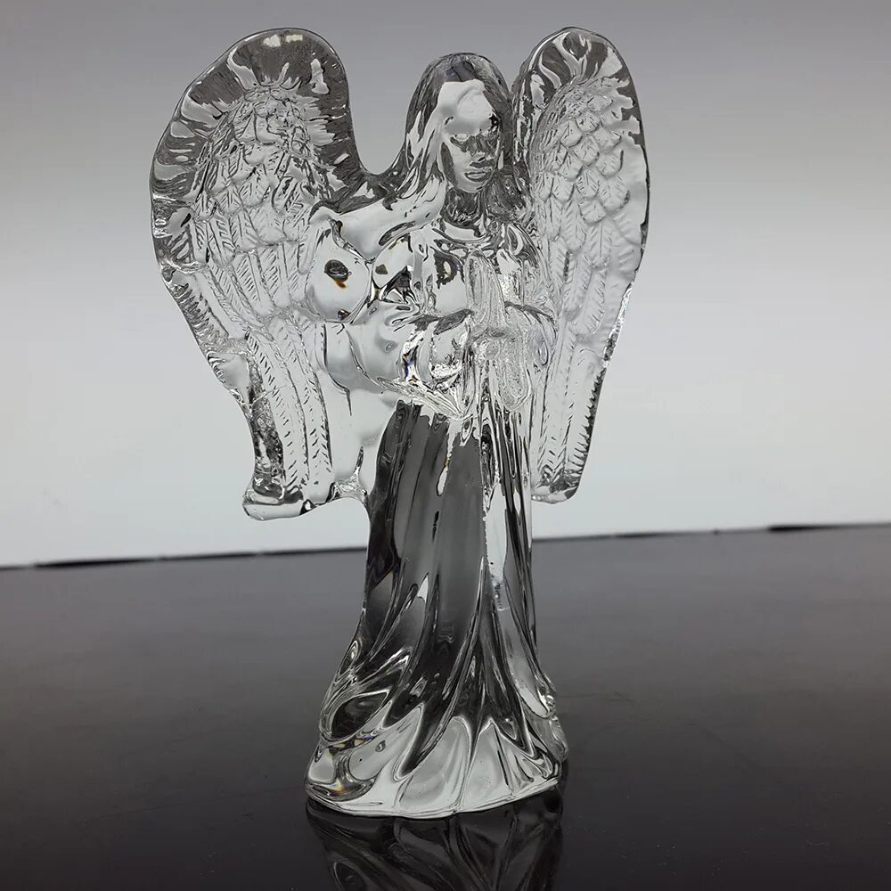 Angels standing guard round the