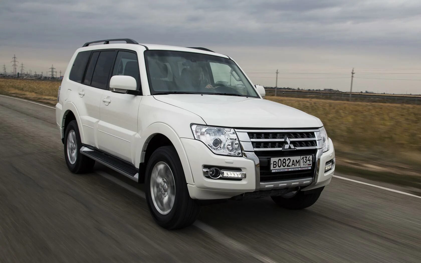 Mitsubishi pajero 2014. Мицубиси Паджеро 2014. Pajero 4. Митсубиши Pajero 2014. Pajero 3.