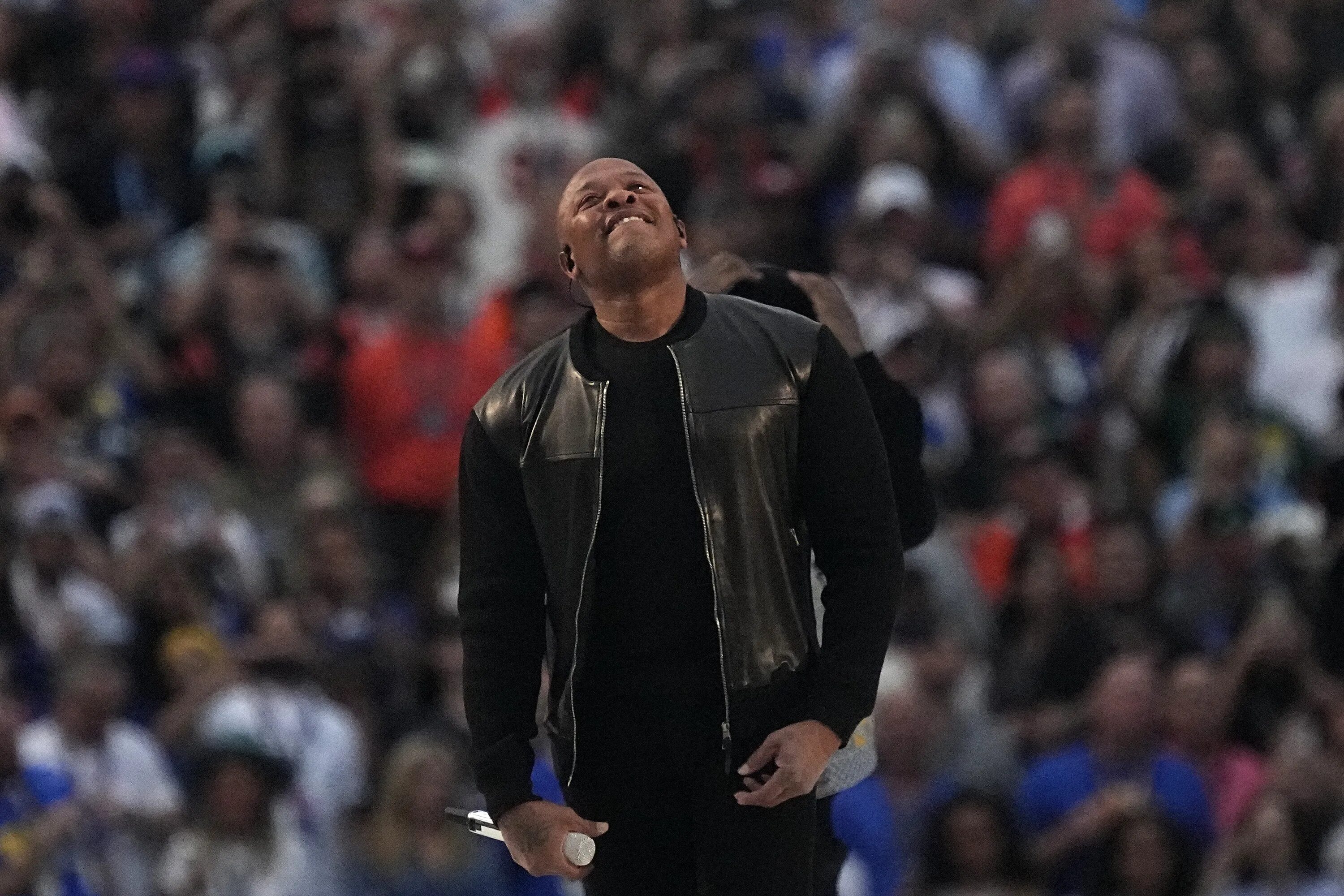 Кендрик ламар super bowl. Супербоул i. Kendrick lamar super bowl 2022. Super bowl halftime show. Super bowl halftime show.