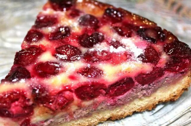 Песочный пирог с замороженной вишней рецепт