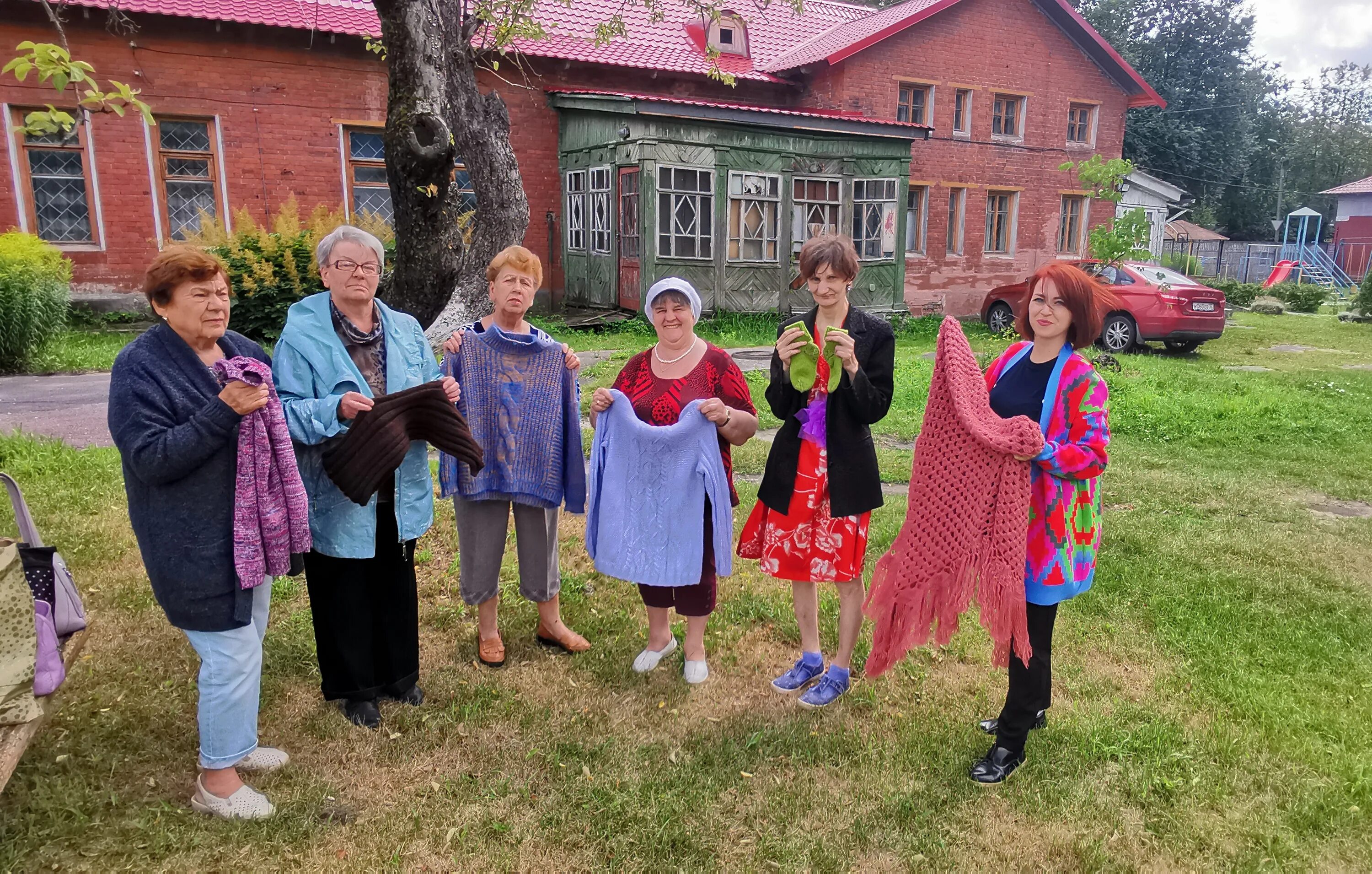 Городом бабушкиным районы. ГБУ КЦСОН Г.Брянска. КЦСОН Карачевского района. КЦСОН Бежицкого района города Брянска. КЦСОН Луховицы.