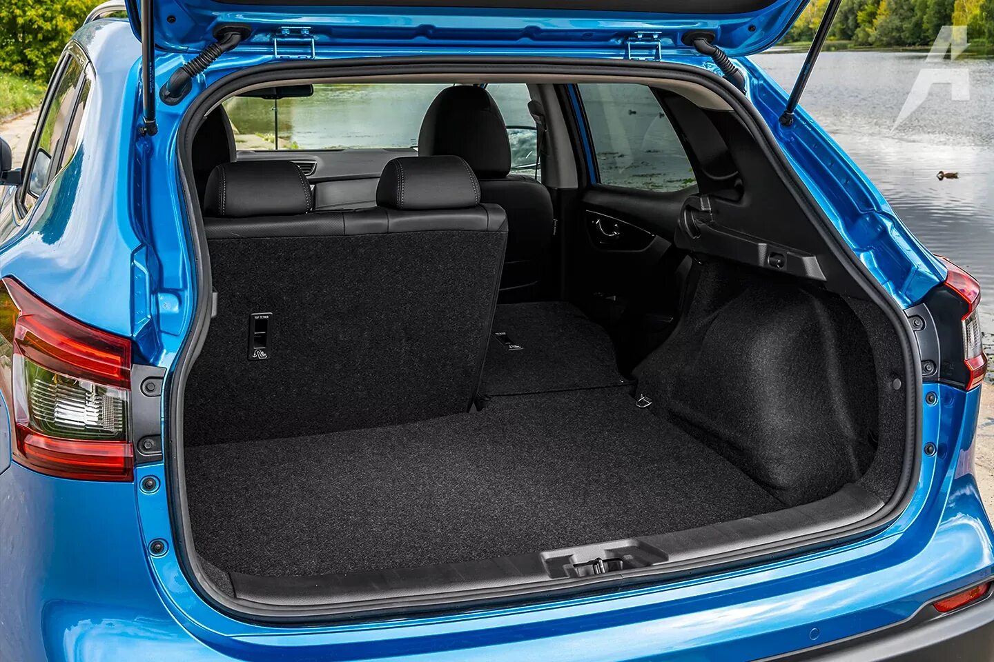 Ниссан кашкай 2014 багажник. Nissan qashqai 2012 багажник. Ниссан кашкай какой багажник. Багажник ниссан кашкай j11. Nissan qashqai 2016 багажник.