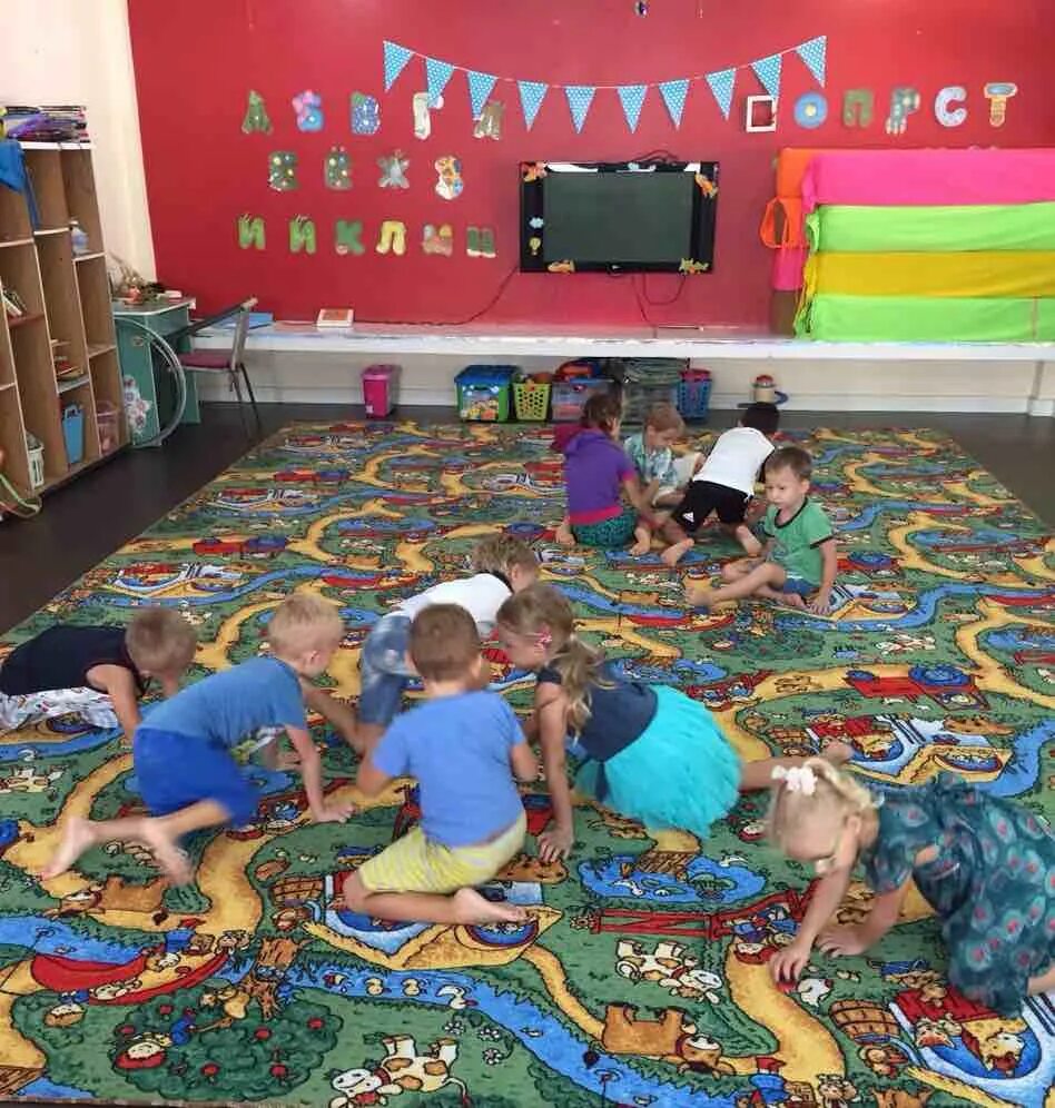 Ковер в детский сад. Палас в группу детского сада. Ковер в детскую. Ковры для детского сада в группу. Ковер в детский сад.
