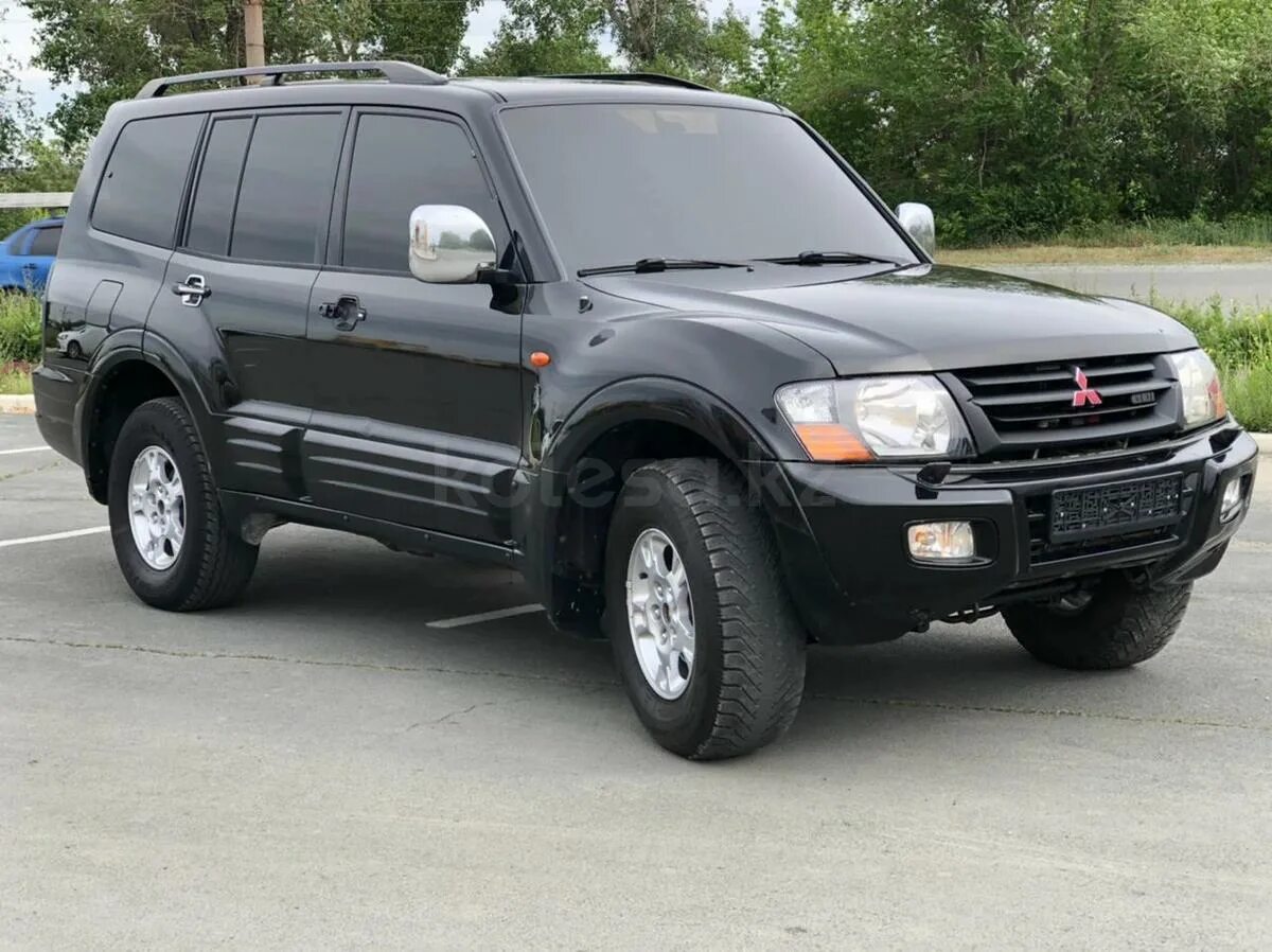 Mitsubishi pajero 2001. Мицубиси Паджеро 2001. Mitsubishi Pajero 2001 года. Мицубиси Паджеро 2001 года. Митсубиси Паджеро 2001г.