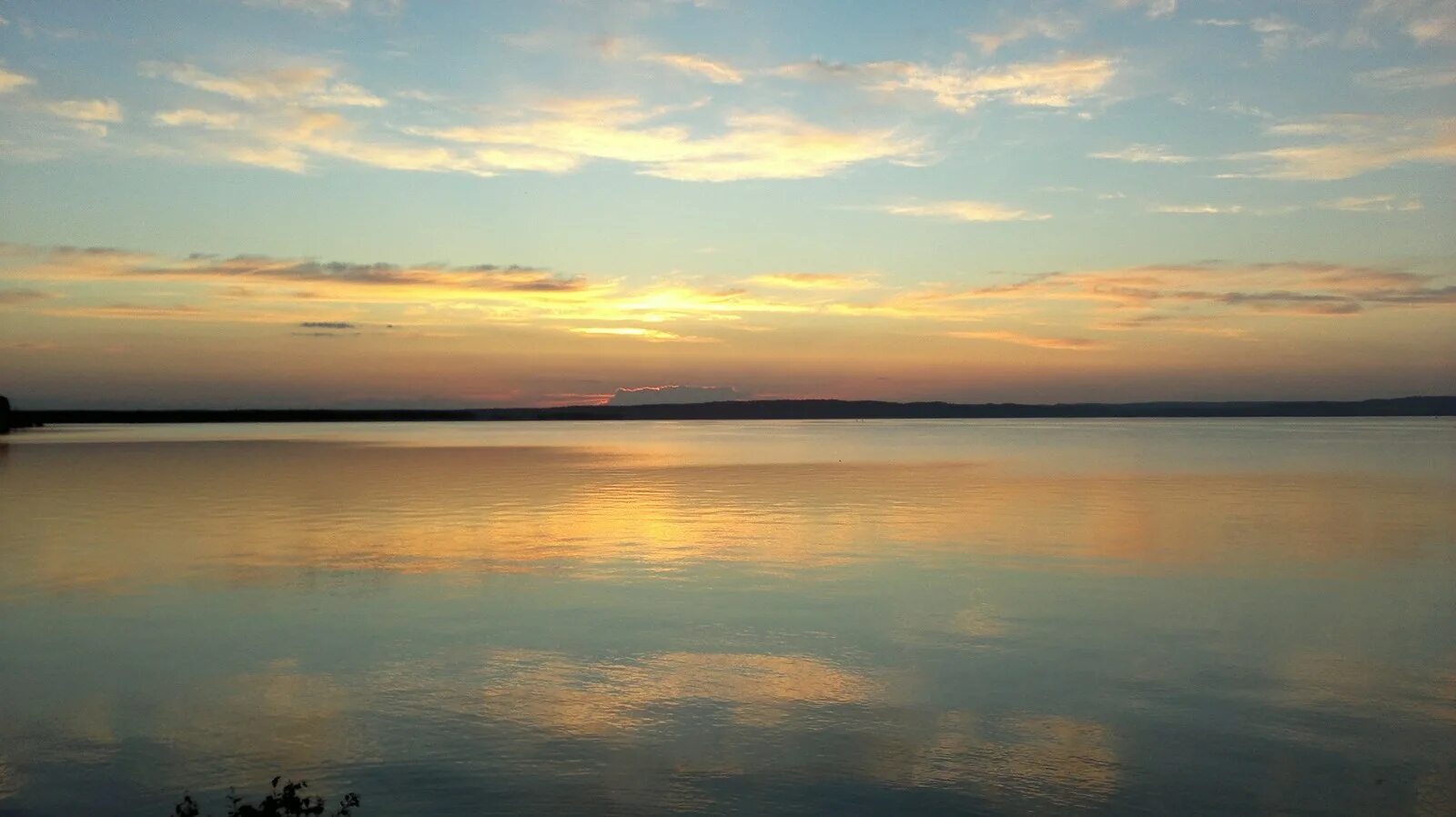 Деревня паньково еловский район. Воткинское водохранилище бухта. Кама воткинск. 1 мая 46 воткинск. Воткинское водохранилище пермь.