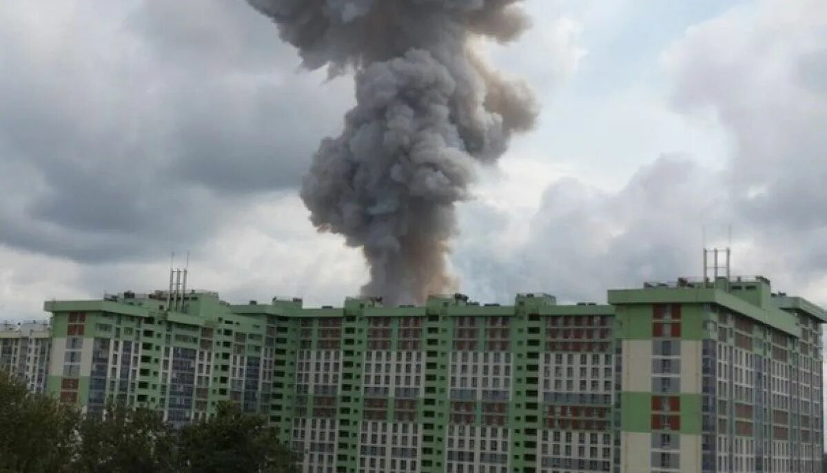 Взорвали завод в липецке. Взрывы заводов в России. Взрыв на заводе сегодня.