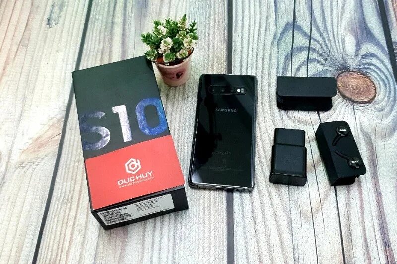 Samsung s10 snapdragon. Samsung Galaxy s10 Snapdragon 855. Samsung Galaxy s10e Snapdragon 855. Samsung Galaxy s9 Snapdragon Box. Samsung s10e Snapdragon.