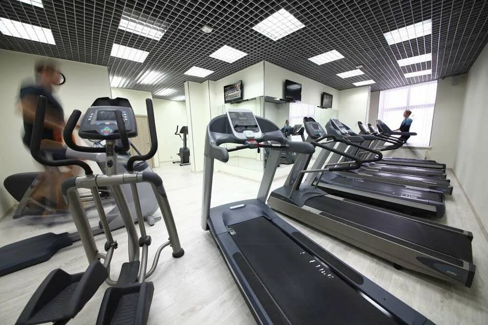 Фитнес центр атлант. Атмосфера спортзал железногорск. Отзывы клуба атлант. Юго западная фитнес центр атланта. Зал клуба атлант макеевка.
