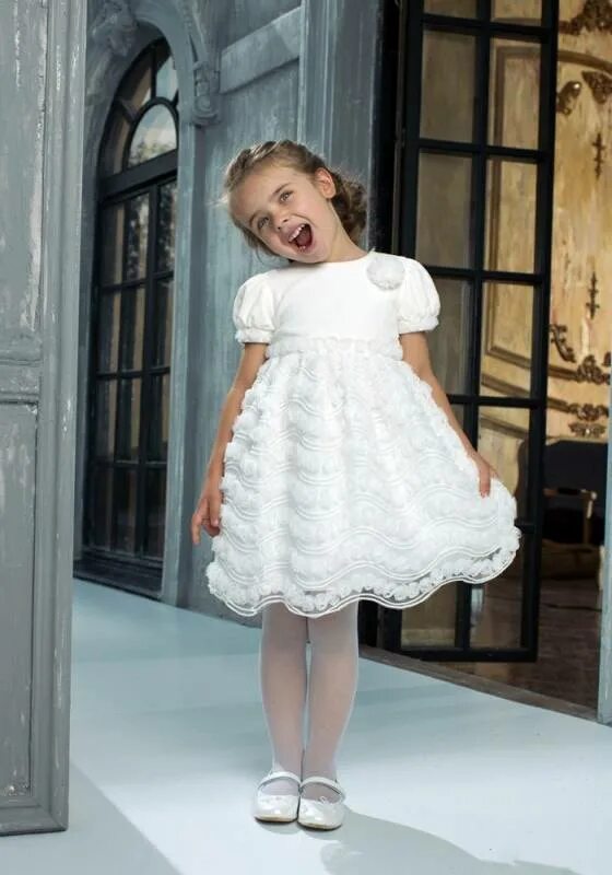 платье rexberry. белое платье 4 года. белое платье 4 года. простое белое платье для девочки. красивое белое платье для девочки.