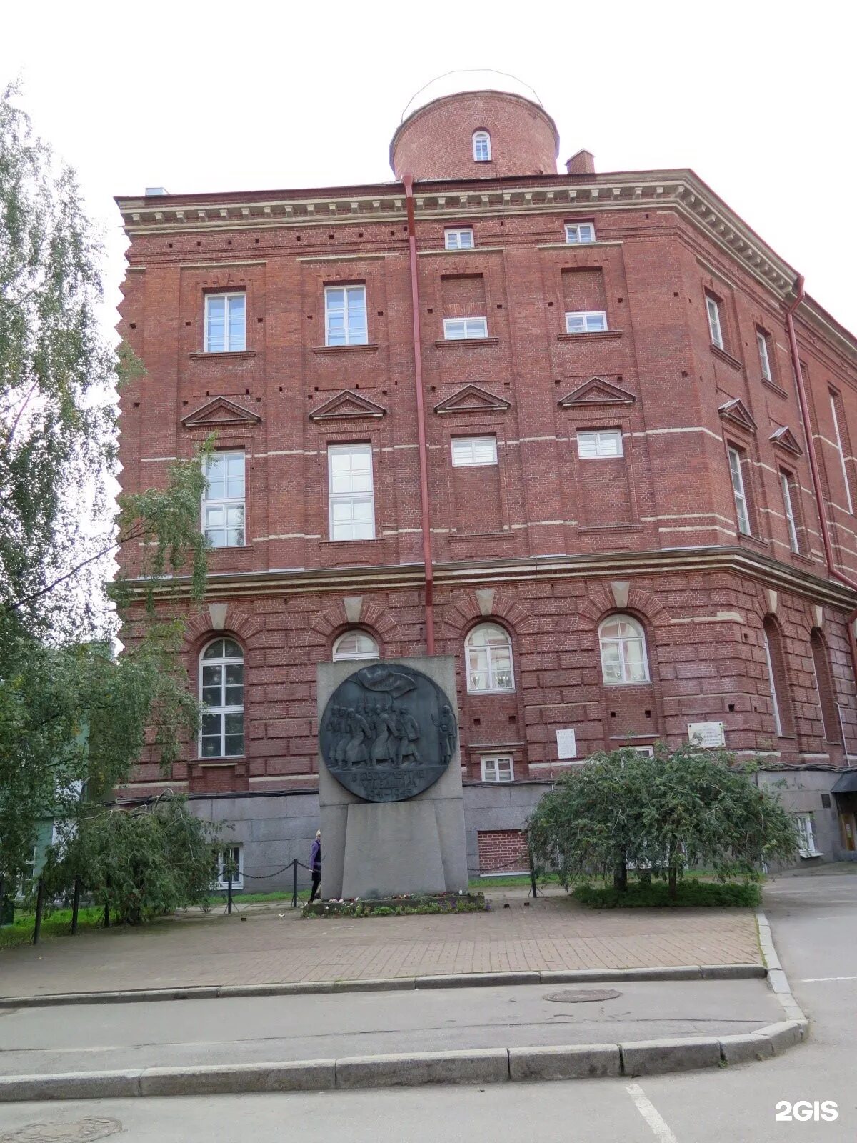 Лит наб. Санкт-петербург, университетская наб., д. 7-9-11. университетская наб., д. 7–9–11, лит. о. университетская набережная 7/9 спбгу. , санкт-петербург, университетская наб. д.7.