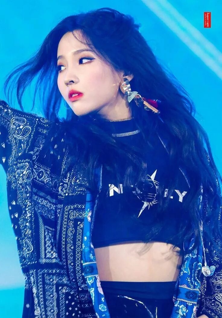 Gidle Soyeon. Gidle Соен. Группа g Idle Соен. Gidle Soyeon hwaa.