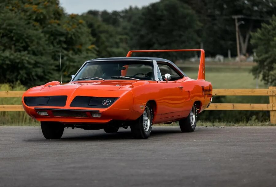 Plymouth Roadrunner Superbird 1970. Plymouth Superbird 1970. Плимут роад раннер. Plymouth Roadrunner Superbird.