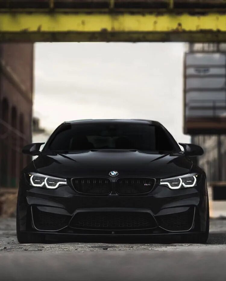 Черный б м в. BMW m4 f82 Black. BMW m4 черная. BMW m4 f82 черная. БМВ м4 ф82 черная.