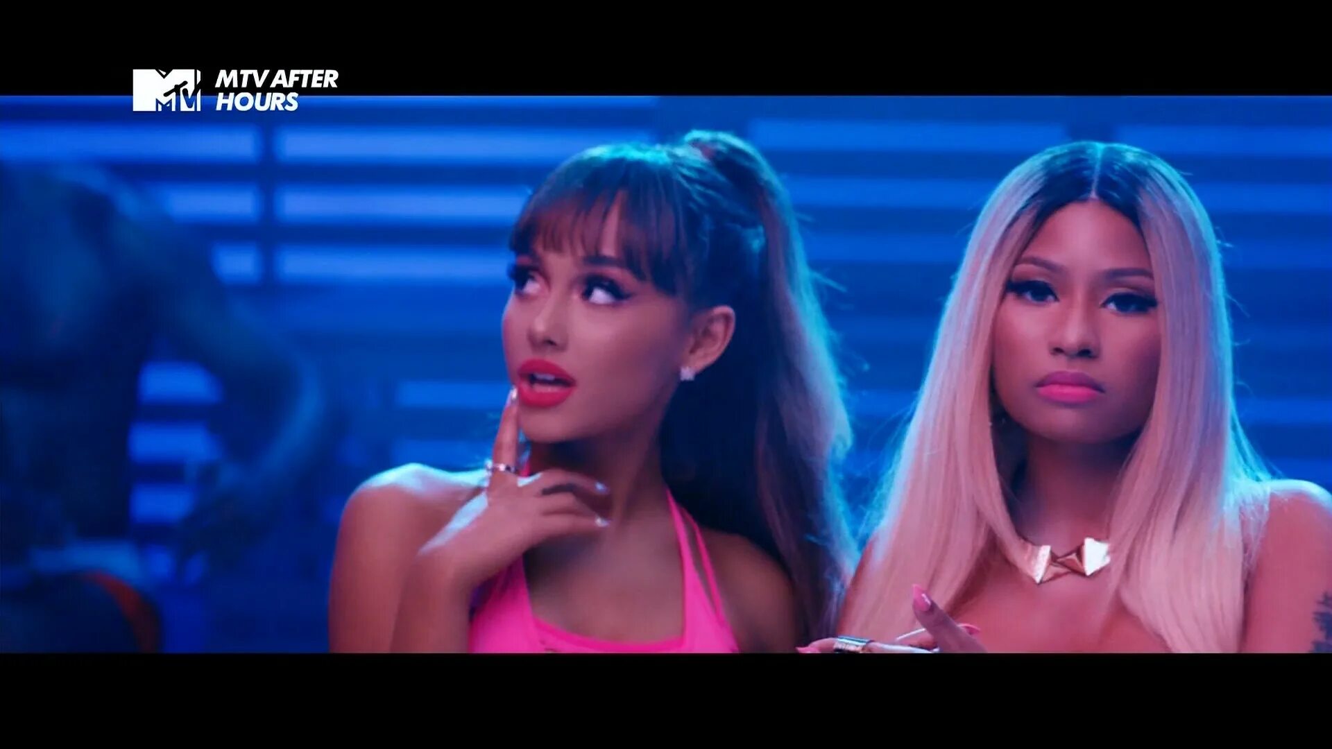 Вот и ники. Ariana grande ft. Nicki Minaj. Nicki Minaj 2017 Swalla.