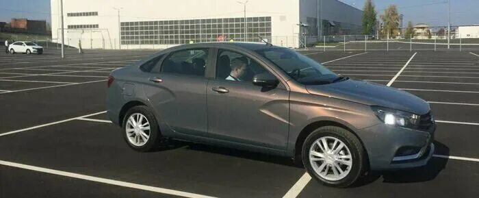 Phantom цвет. Phantom color. Лада веста серо голубой фантом. Фантомные цвета. Лада веста фантом.