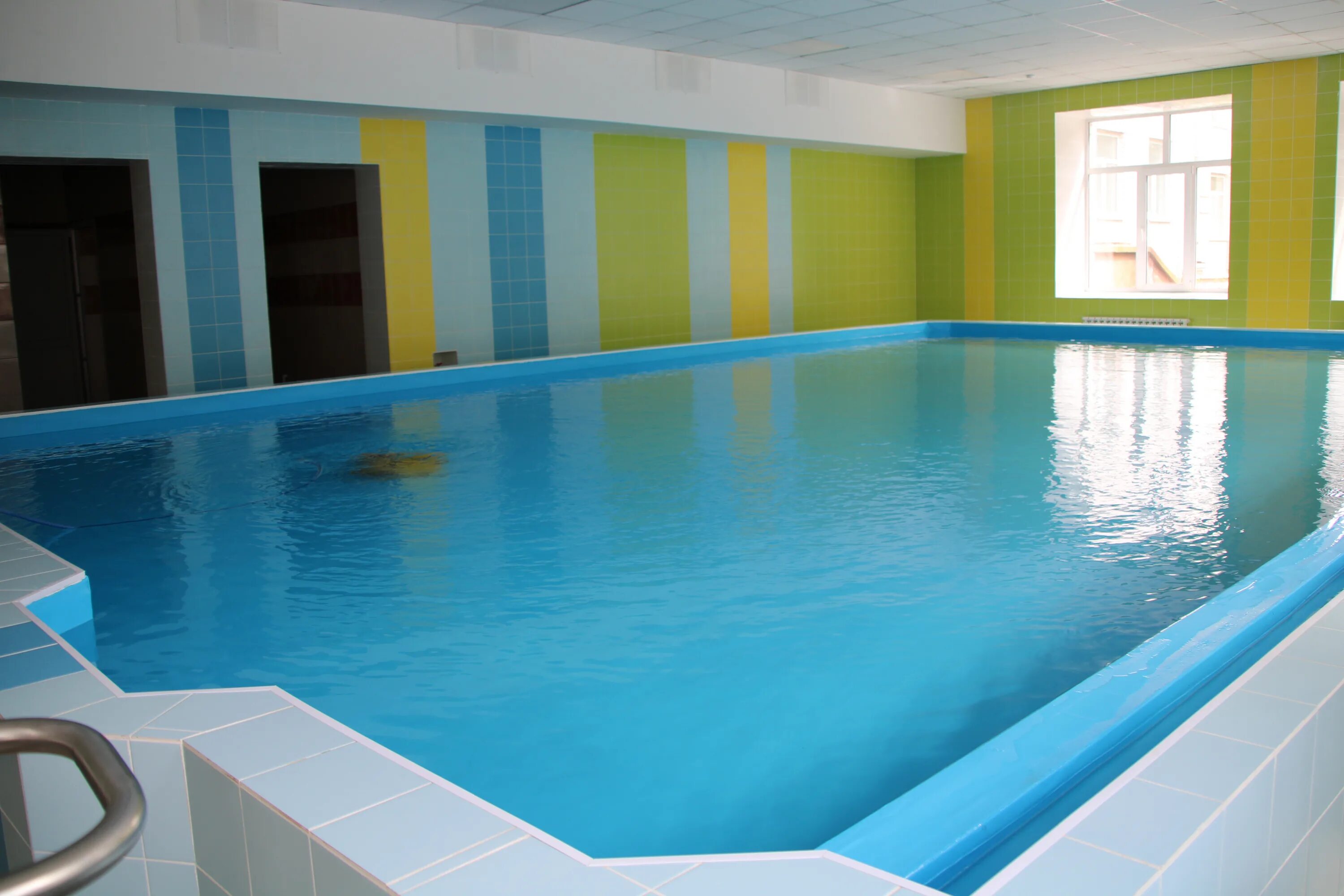 Циолковский амурская область бассейн. Аквазона в циолковском самара. Циолковский бассейн. Строгино бассейн открытый маяк. Бассейн центральный калуга бассейн.