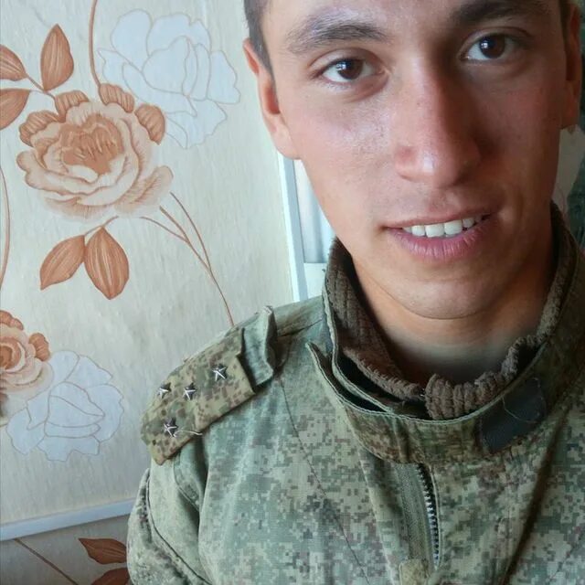 Николаю комарову. Николай комаров. Коля комаров 26 лет. Николай комаров Лакинс. Коля комаров Кострома