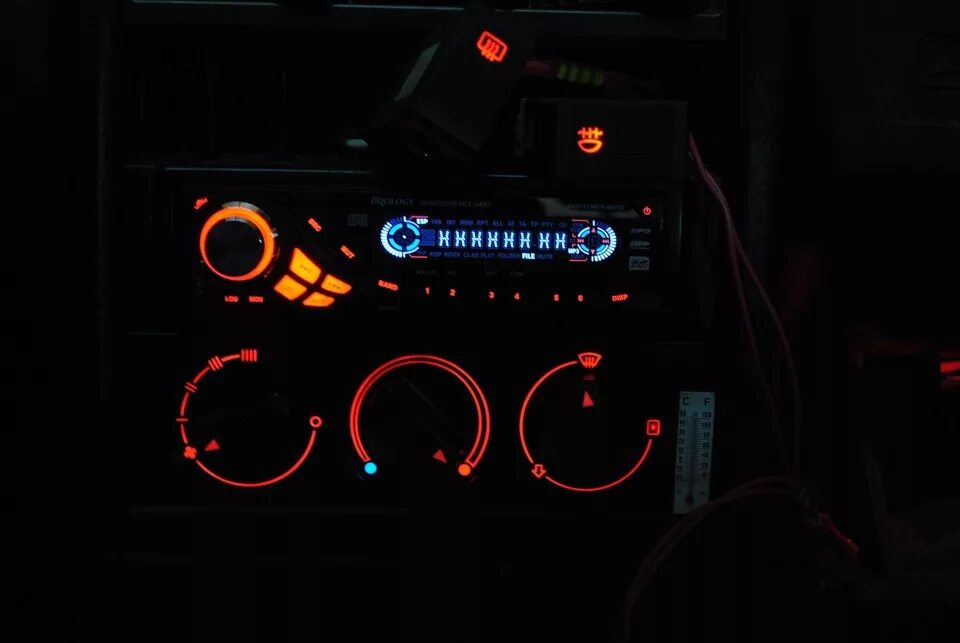 Лампочки подсветки отопителя 2190. Подсветка блока отопителя импреза. Горит подсветка печки. Горит подсветка печки. Подсветка печки lancer 9 led.