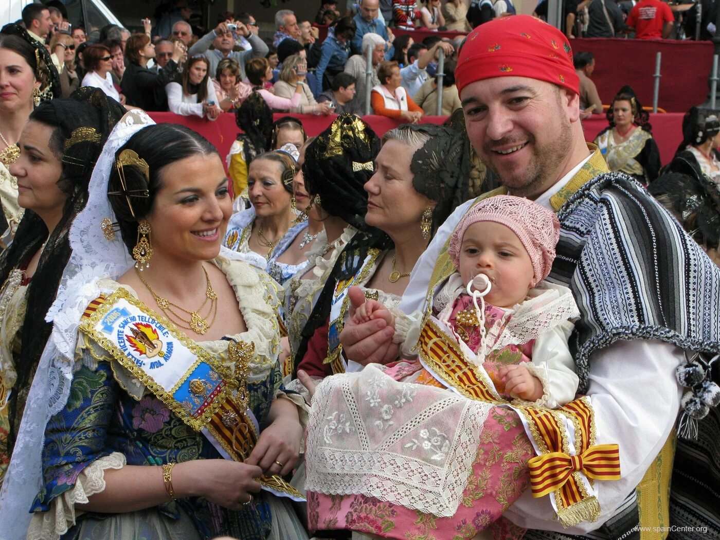 Собранная испании. Асенсио сборная испании. Дани сборная испании 21. Собранная испании. Виноградники агротуризм италия.