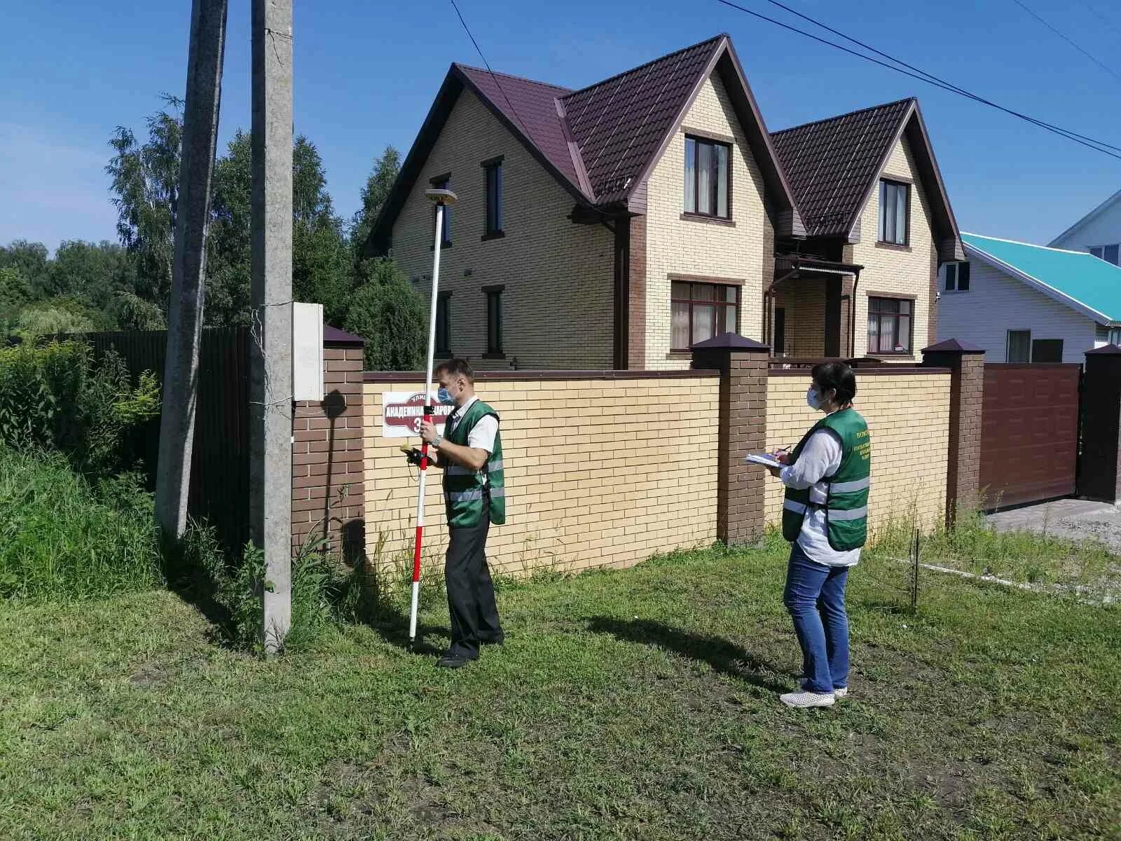 Самовольный захват земельного участка. Самозахват участка. Незаконная постройка на земельном участке. Самовольное занятие участка. Самовольный захват участка