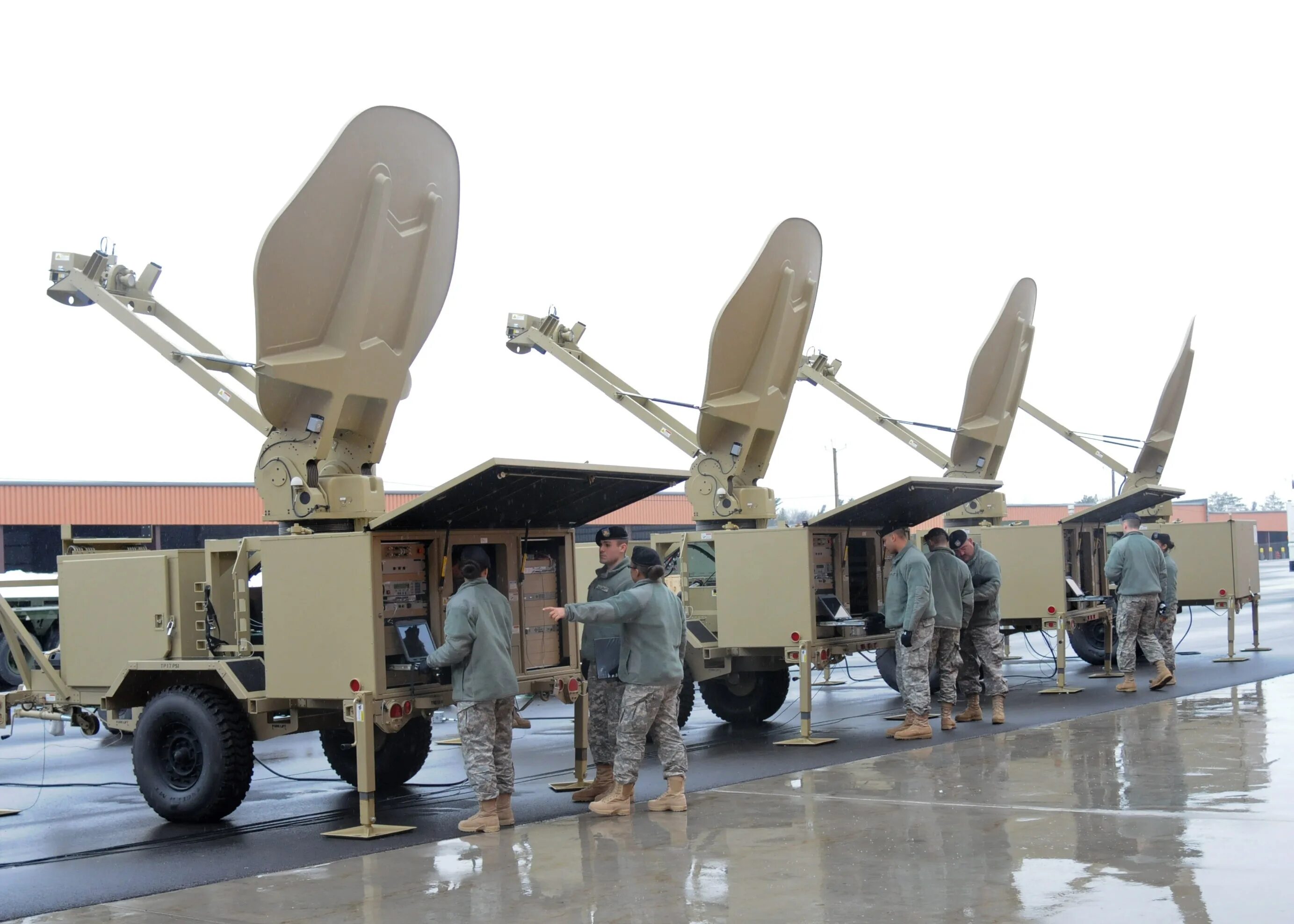 Станции радиотехнической разведки нато. Рлс an/tpq-36. Рлс an/tpq-36. Комплекс рэб дивноморье. Комплексы рэб нато.