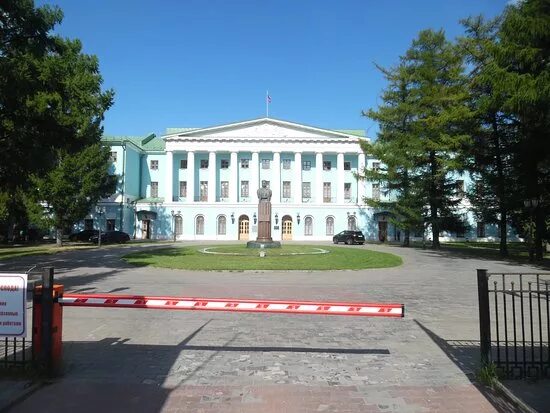 Центр им фрунзе. Цдра им. м.в. фрунзе.