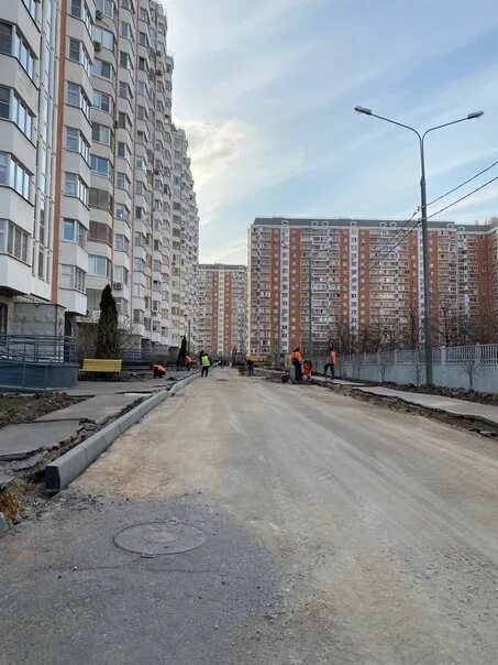 Солнцево парк дом 21. Блочный дом Солнцево. Принтозавр Солнцево парк. Дом на Петлякова Казань.