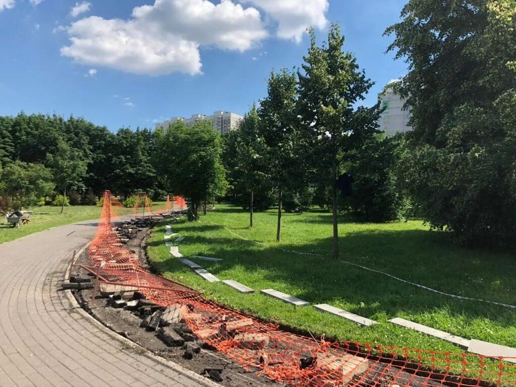 парк раздолье одинцовский. московская дорожка. парк петра алексеева дорожка. джамгаровский парк. воронцовский парк онежская улица.
