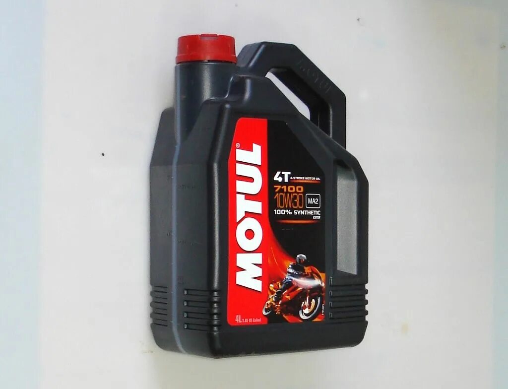 7100 4t 10w-30 для мотоцикла. Motul 7100 10w-30 4t. Мотюль 10w30 для мотоцикла. Мотюль 7100 для мотоцикла. Масло для мотоцикла 7100