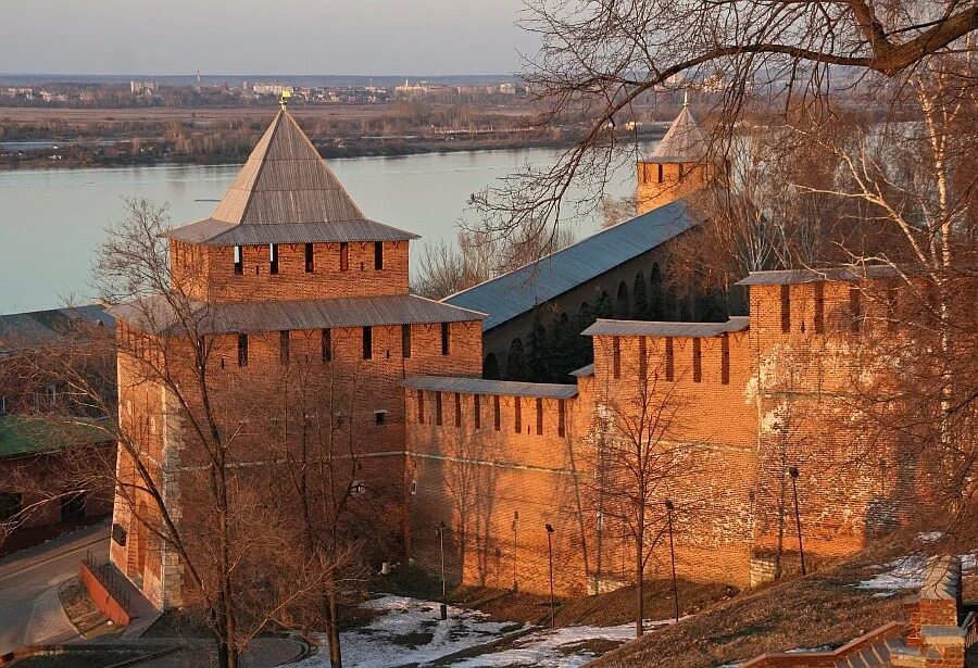 Нижегородский Кремль Нижний Новгород. Нижегородский Кремль крепость. Нижегородский каменный Кремль. Нижний Новгородский Кремль. Полное название нижнего новгорода