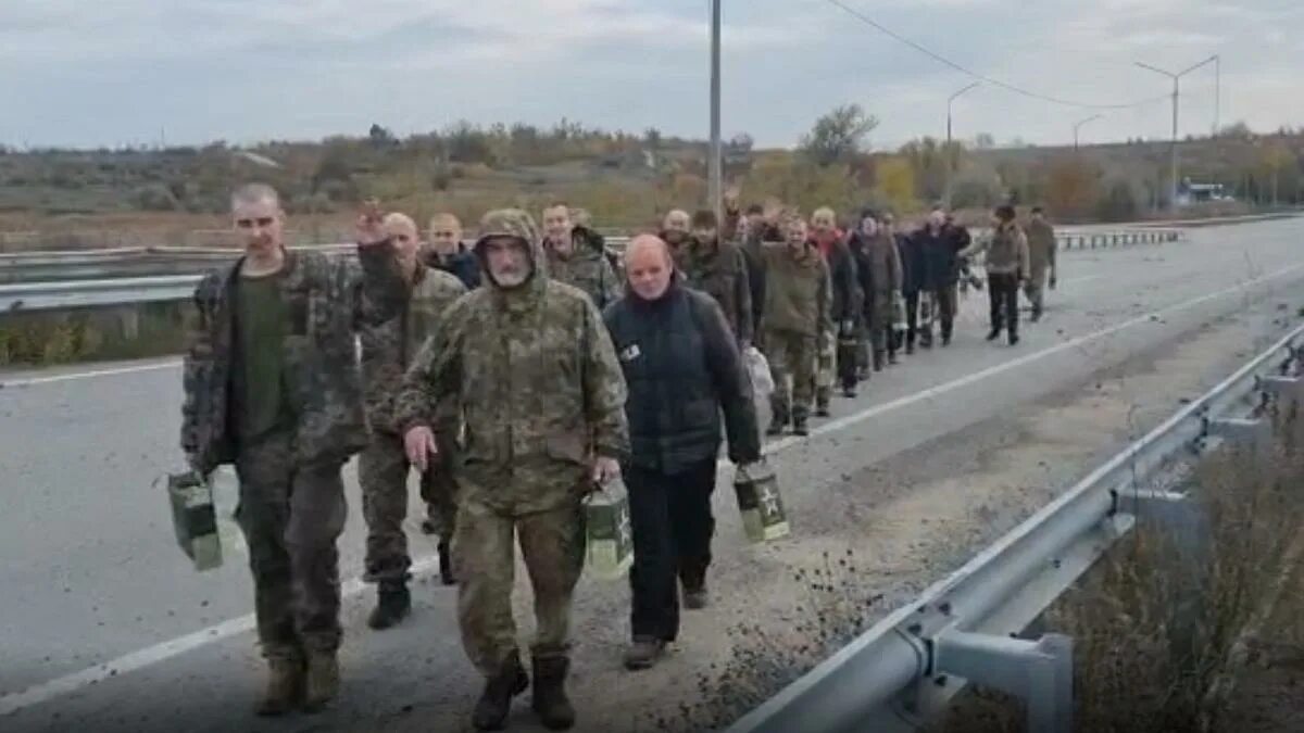 Российские военные в плену в Украине. Освобожденные российские пленные. Военнопленные России в Украине. Обмен военнопленных 2024 россии и украине