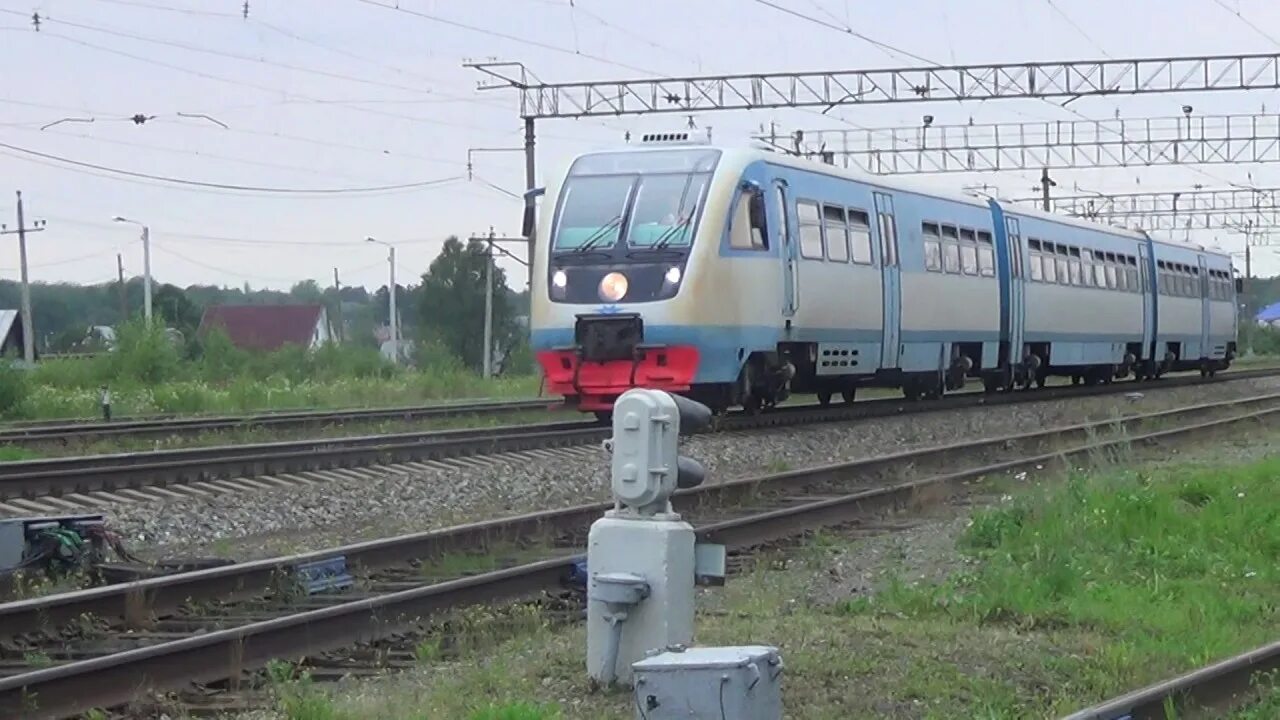 Поезд кузино лысьва. Кузино лысьва поезд. Жд вокзал лысьва. Поселок рассоленки. Кузино лысьва поезд.