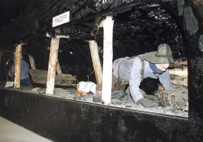 Новошахтинск шахтеры