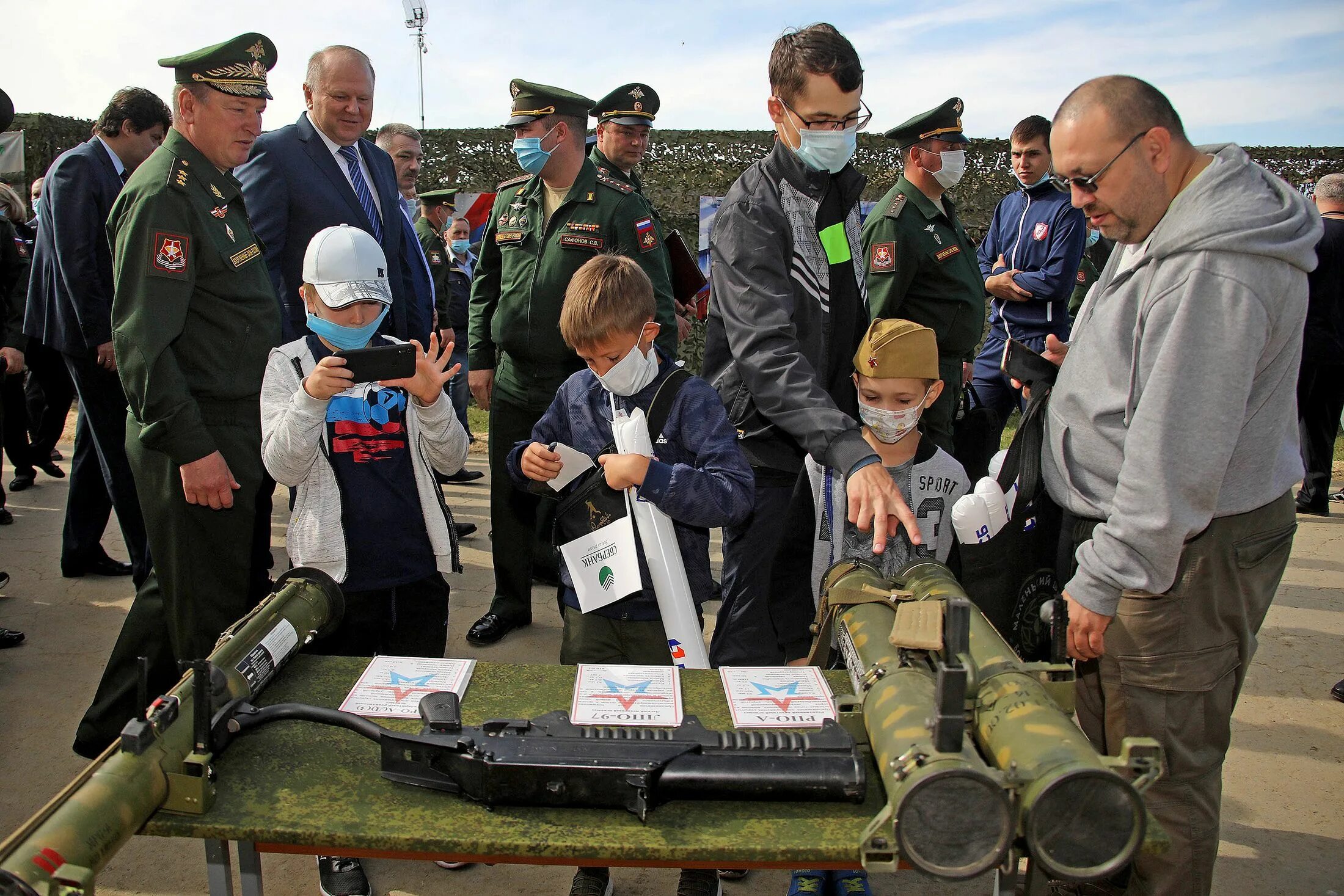 Новинки военных 2020. Парк Патриот выставка армия 2021. Выставка военной техники армия 2022. Парк Патриот Москва выставка военной полиции. Форум армия 2022.