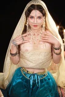 桃 の 温 か い ソ-ス - 西 部 地 方 の 女 王 