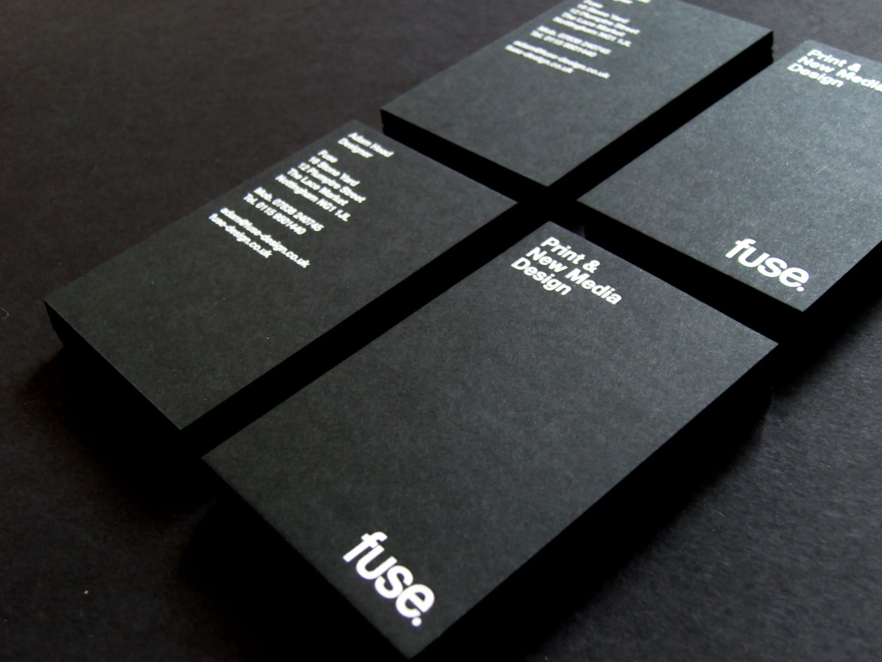 Матовые визитки. Стильные черные визитки. Дизайнерские визитки. Креативные визитки. Черная бумага для визиток.
