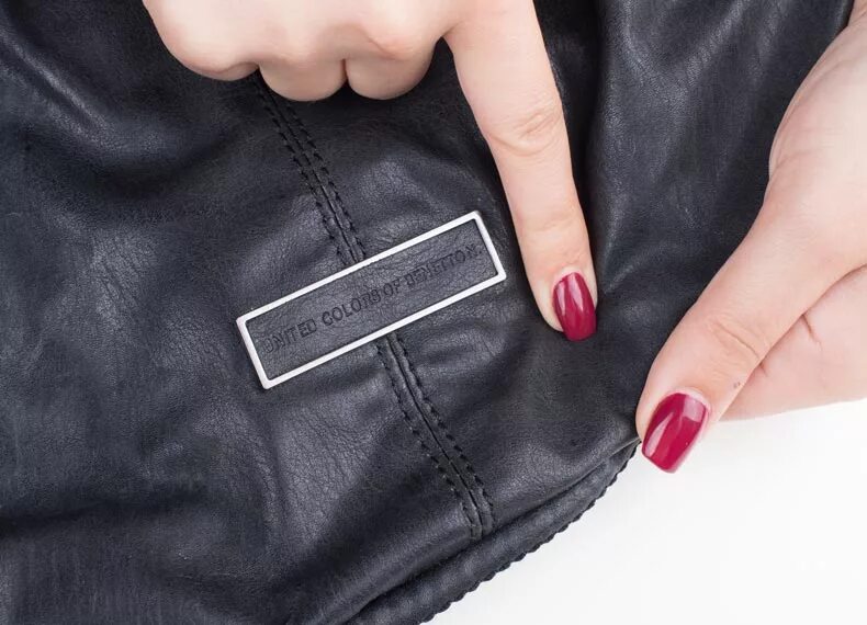 искусственная кожа горение. натуральная кожа царапается. как проверка кожа. химчистка кожаной куртки. проверить кожу куртки.