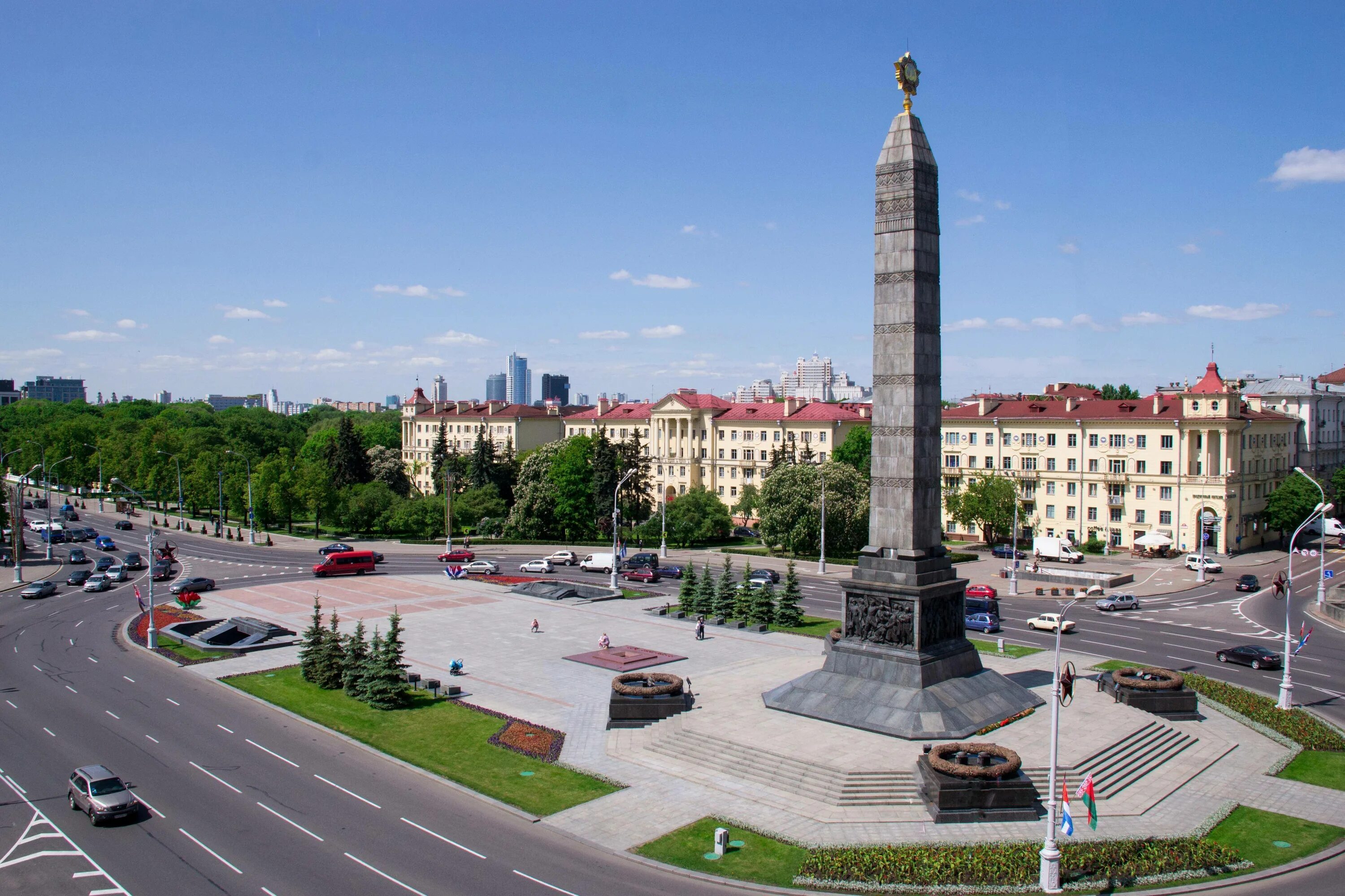 1 столица белоруссии. Площадь Победы в Белоруссии. Беларусь Минск площадь Победы. Площадь независимости Минск. Белорус пло́щадь Побе́ды.