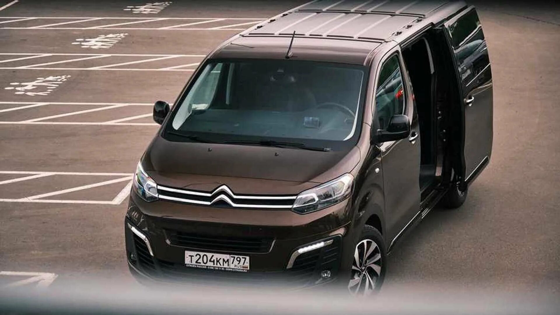 Ситроен спейс турер 2024. Citroen spacetourer аккумулятор. Ситроен 2022 года. Ситроен spacetourer 2020. Citroen spacetourer минивэн.