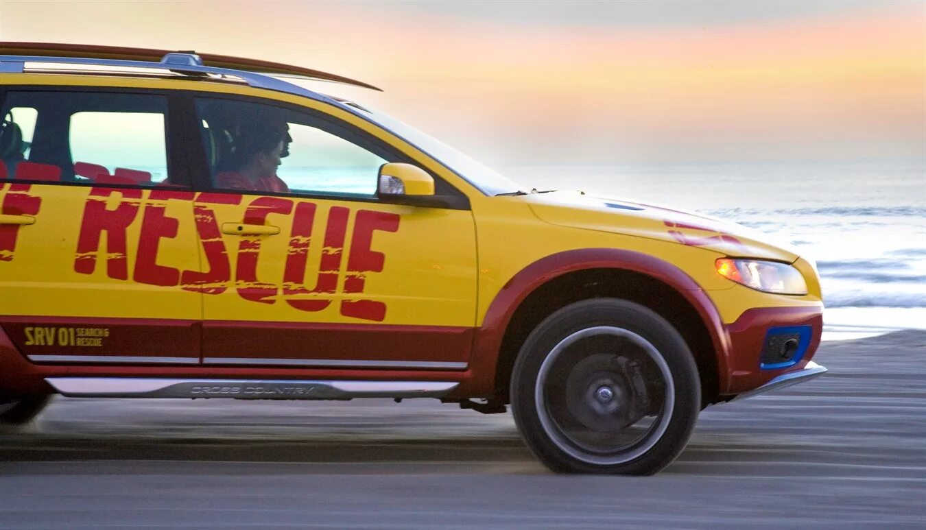 Surf rescue. Volvo xc70 surf rescue. volvo xc70 surf. rescue cars.