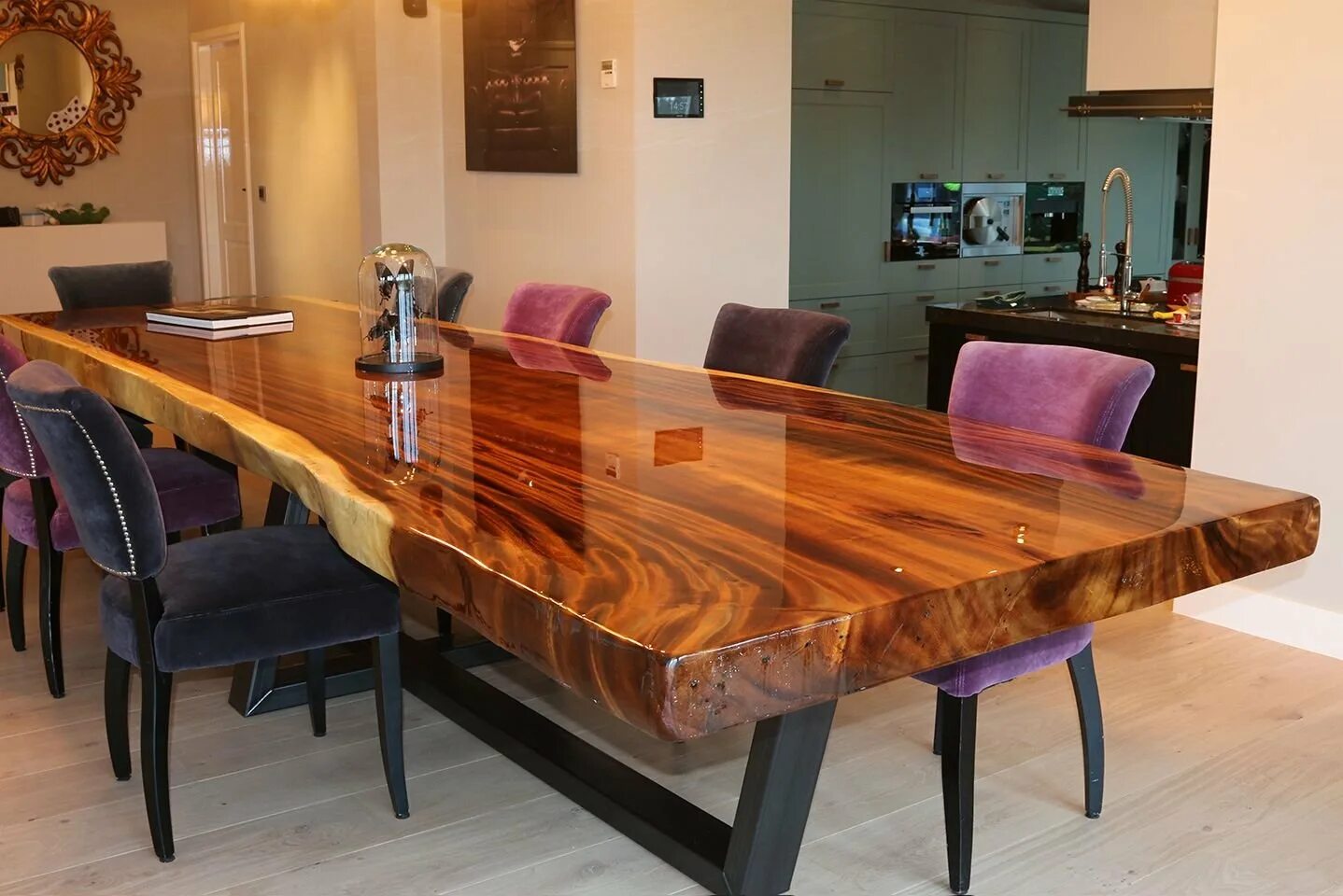 Dining room carpet. Элитные столы. Праздничный шведский стол. Обеденный стол jimi из массива дуба imr-1051972. Огромный стол с едой.