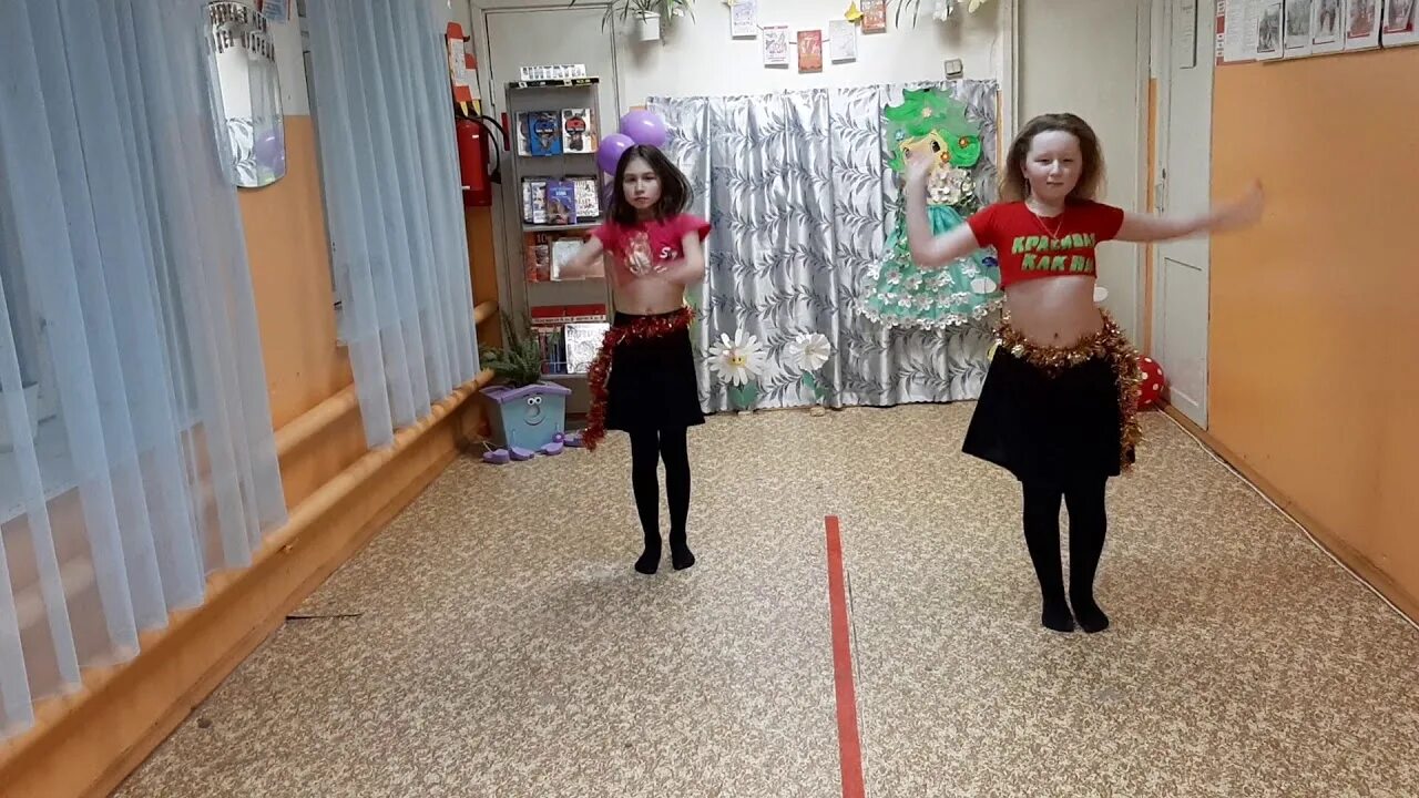 Песня восточные сказки зачем ты мне строишь глазки слушать. Восточные танцы белокуриха. Восточные сказки зачем ты мне строишь. В чем смысл танца. Танцы зачем ты мне строишь.